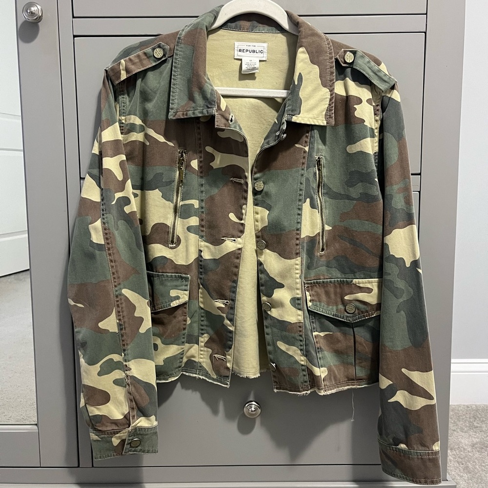 Camo Jacket - Picture 3 of 8